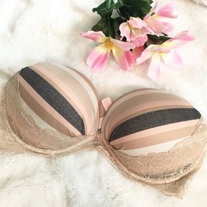 ❌️SOLD❌️VS straplessfb